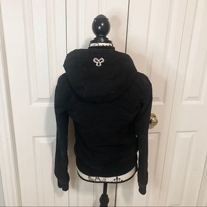 Aritzia TNA Winter Jacket Black Coat Warm SZ M